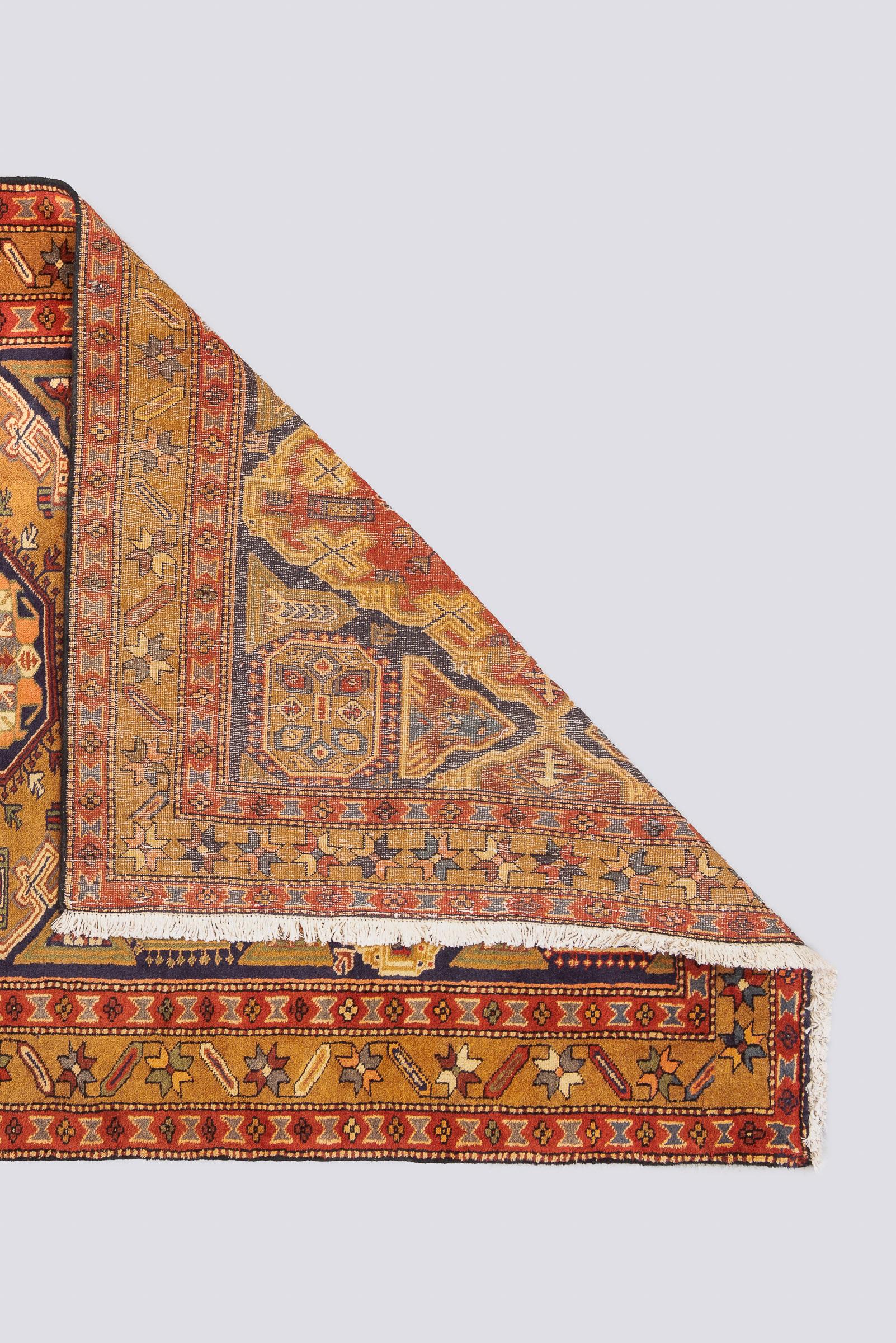 Vintage Ardabil Triple toranj Persian Rug