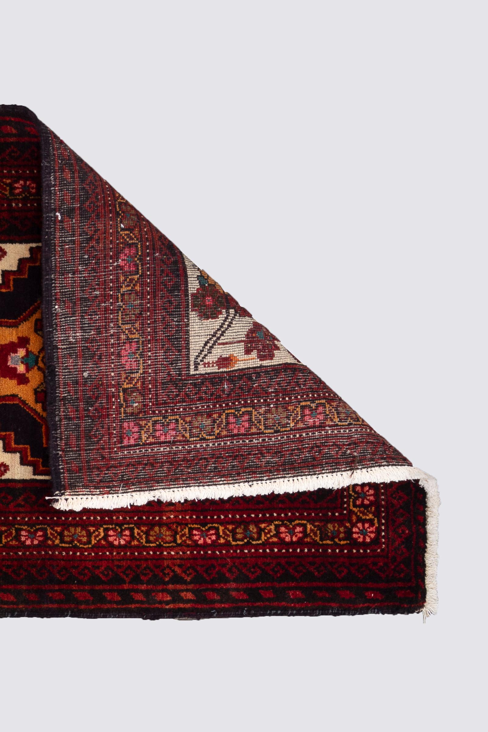 Vintage GhasemAbad Persian Poshti Rug 1