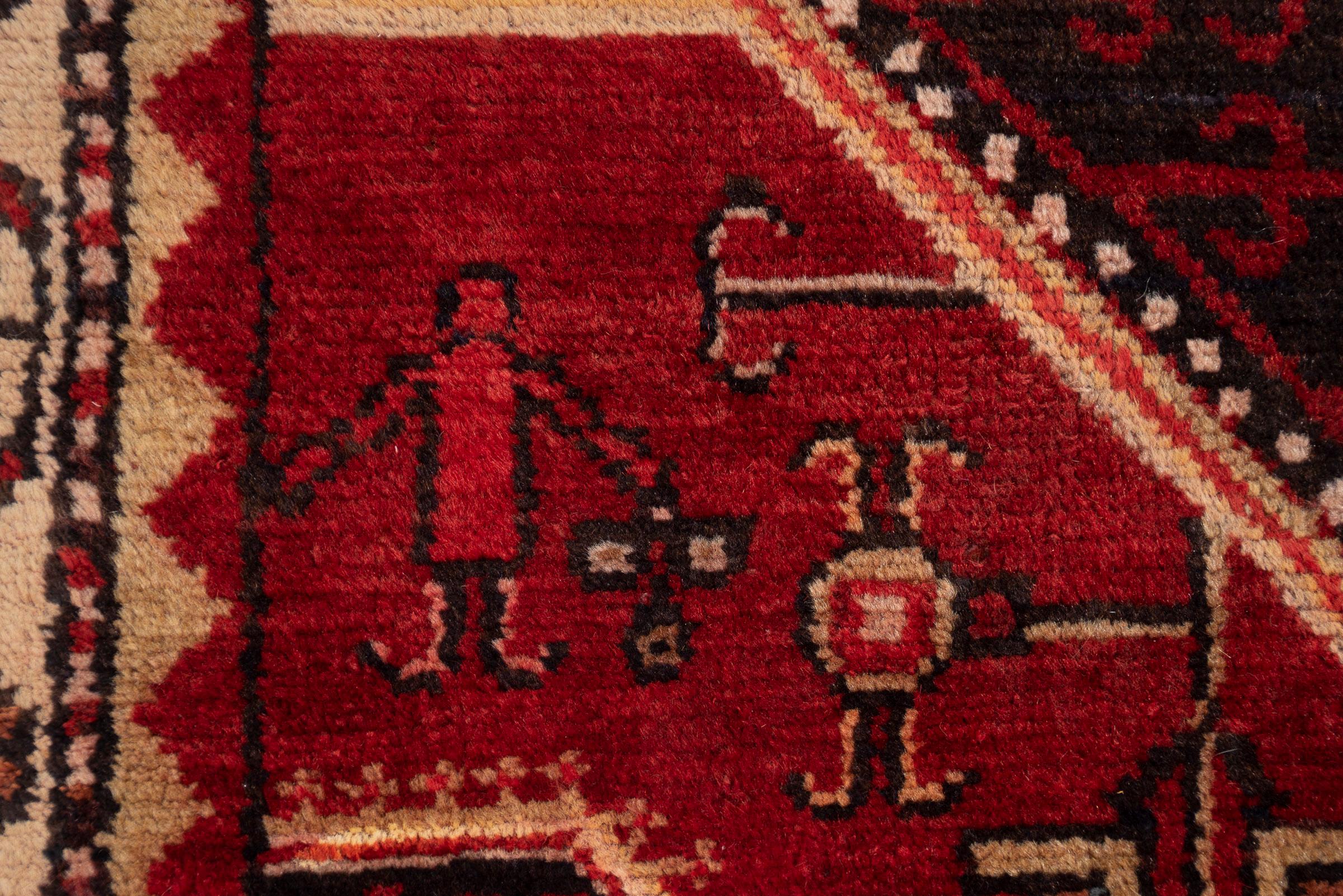 Nahavand Lachak Toranj Figures Persian Rug