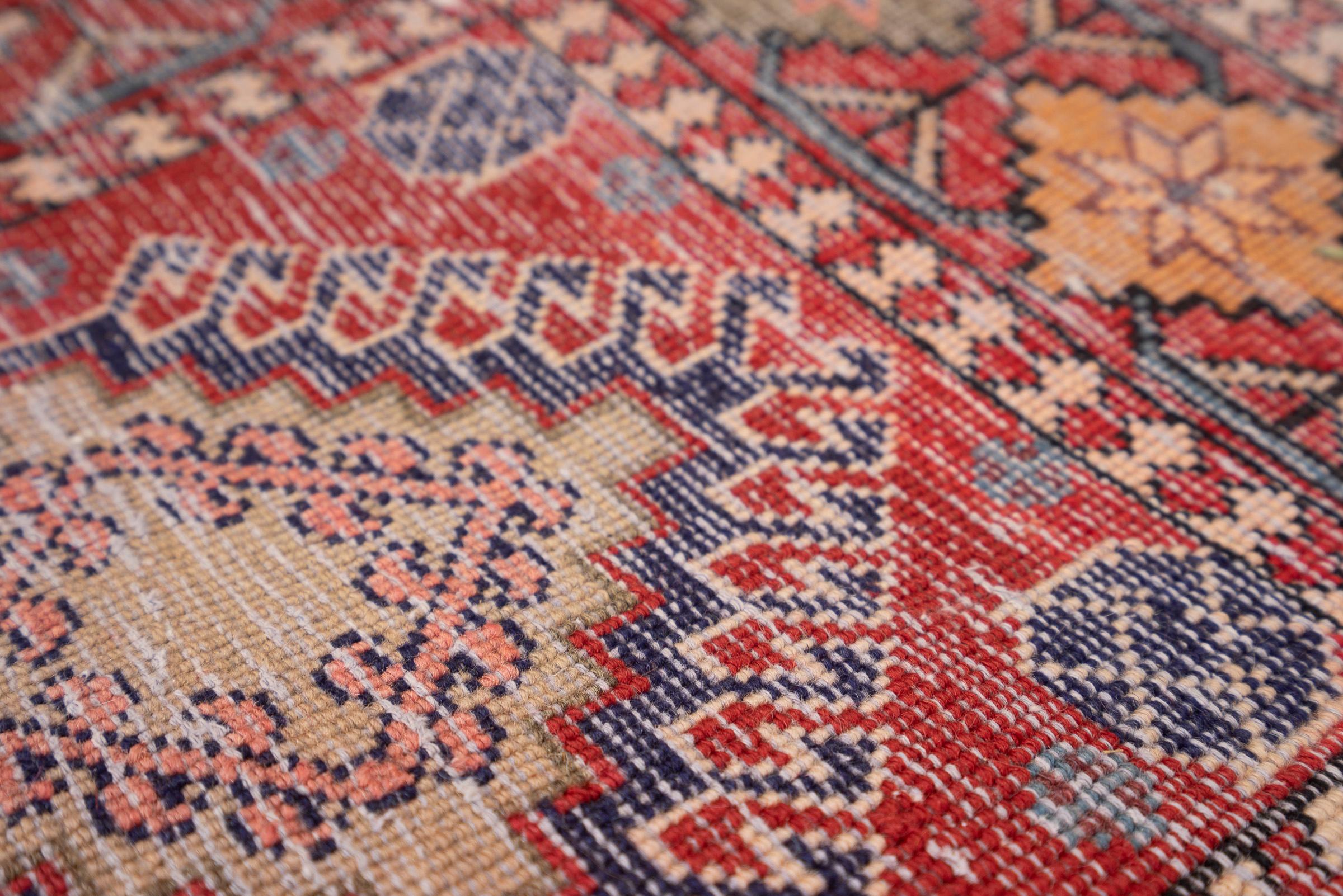 Fine Yalame Bakhtiari Diamonds Persian Rug