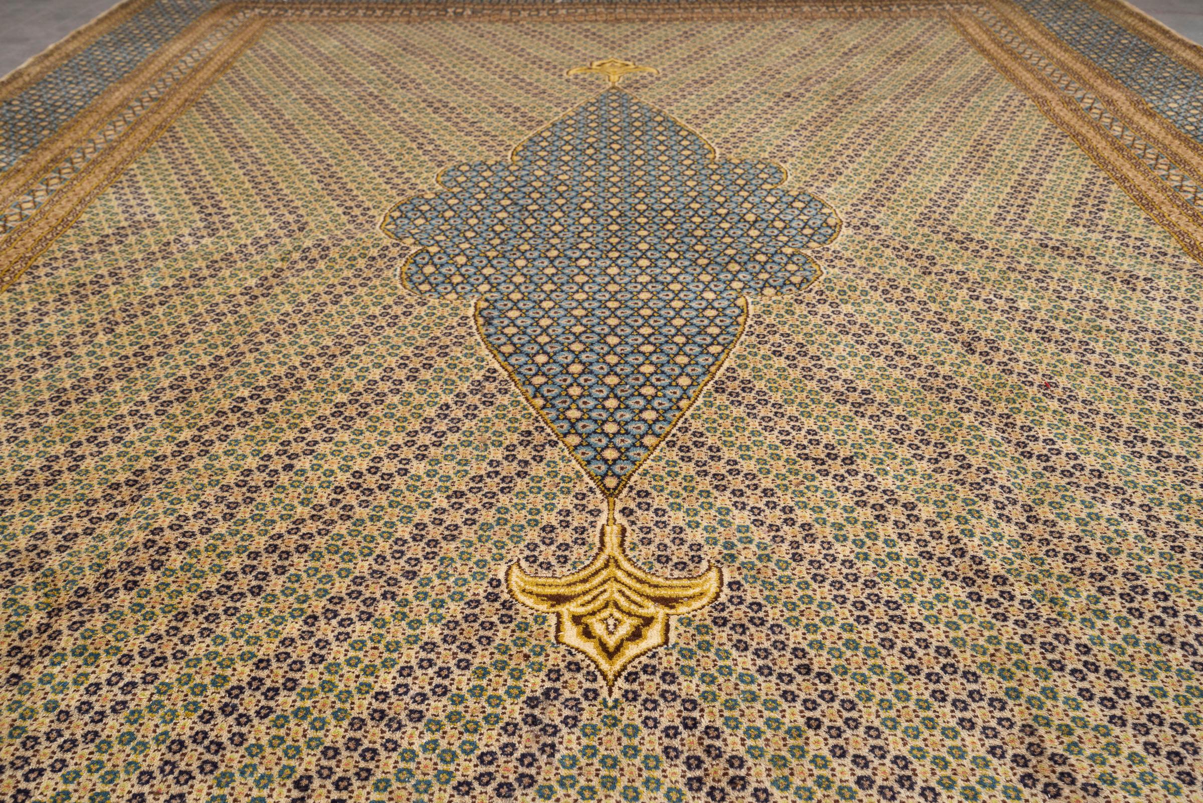 Fine Lavar Kerman Khatam Persian Rug, Mid 20th Century