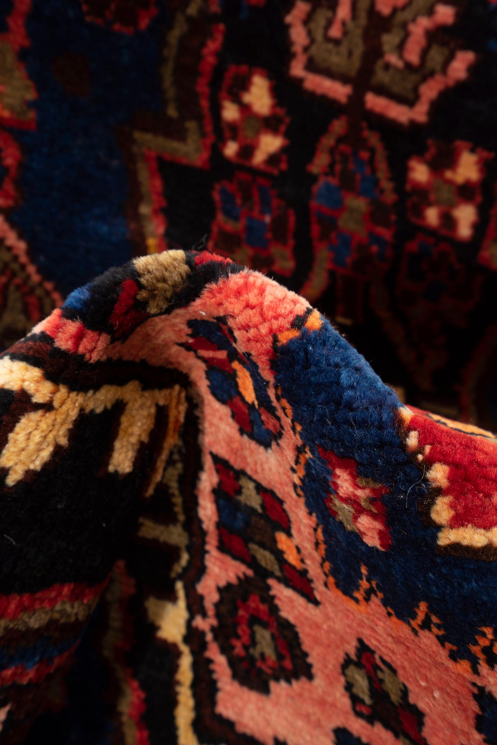Antique Nahavand Nili Qalat Figures Persian Rug
