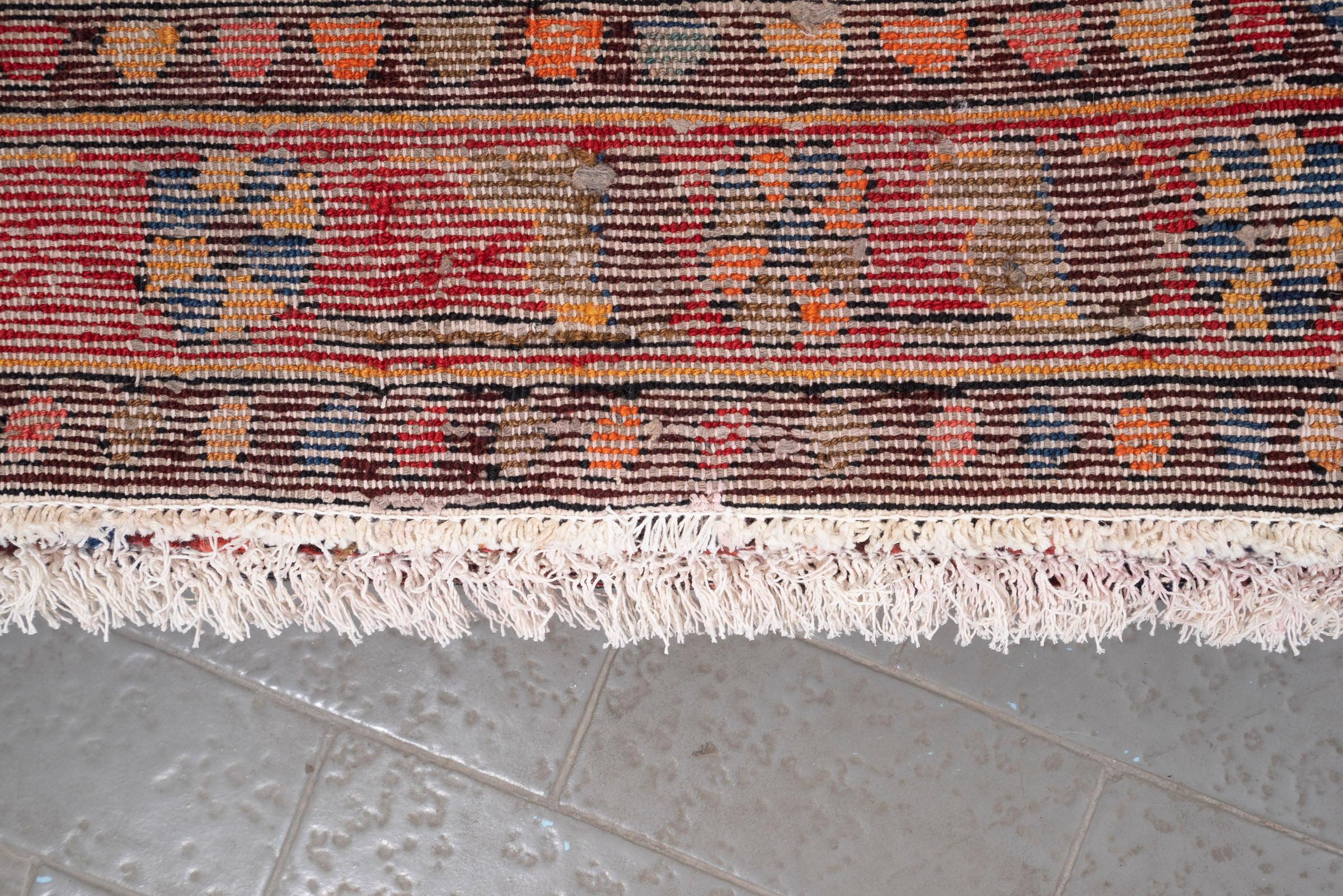 Antique Nahavand Nili Qalat Figures Persian Rug