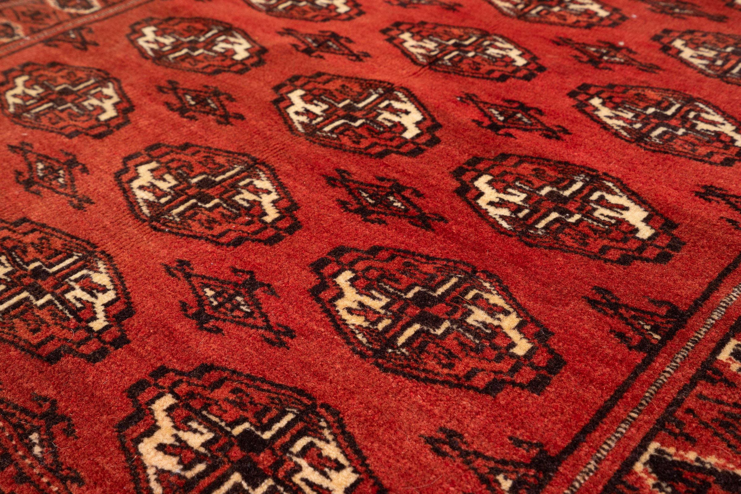 Fine Torkaman Mari Gol (Elephant feet) Persian Rug