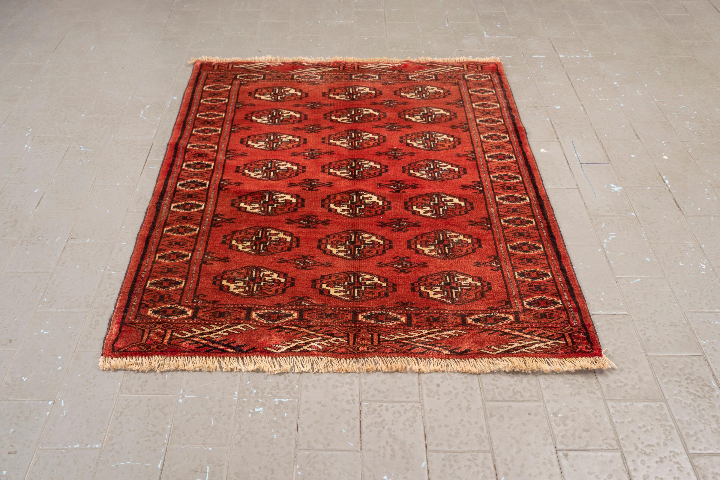 Fine Torkaman Mari Gol (Elephant feet) Persian Rug
