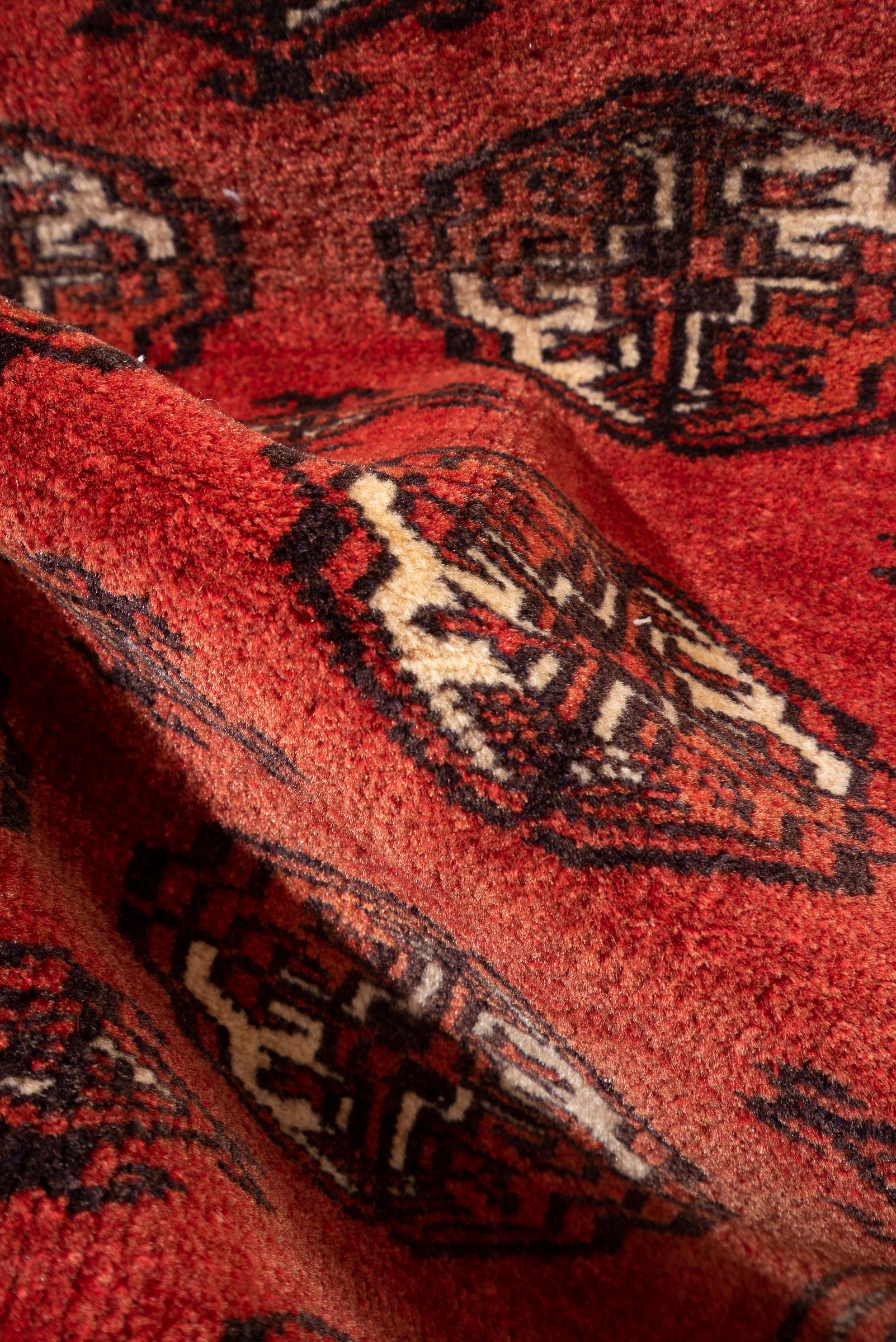 Fine Torkaman Mari Gol (Elephant feet) Persian Rug