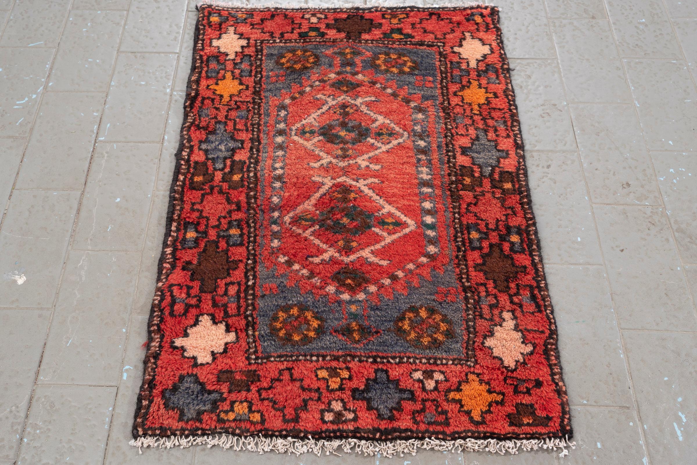 Vintage Hamadan Double Toranj Persian Poshti Rug