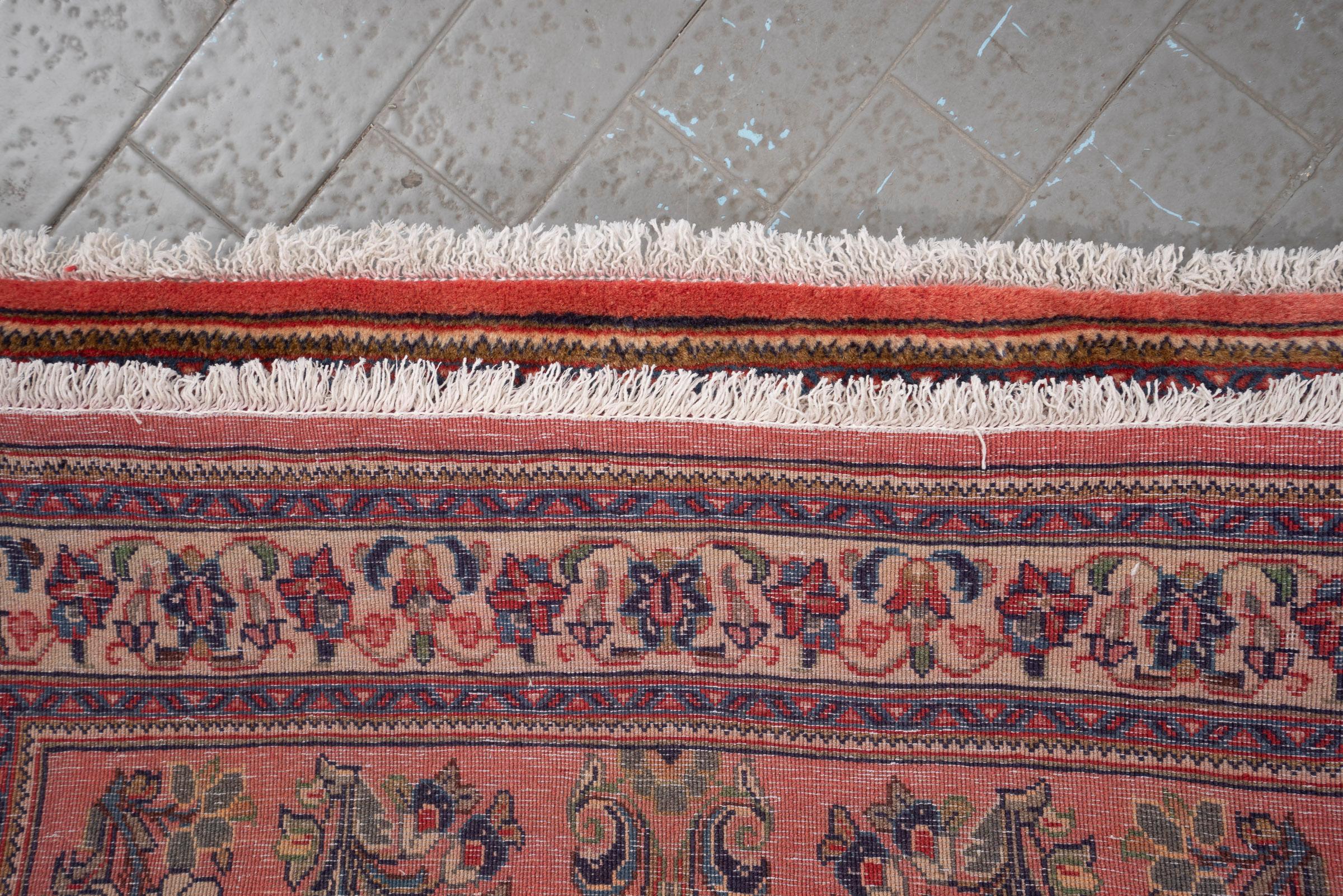 Vintage Sarouk American Flower Persian Rug