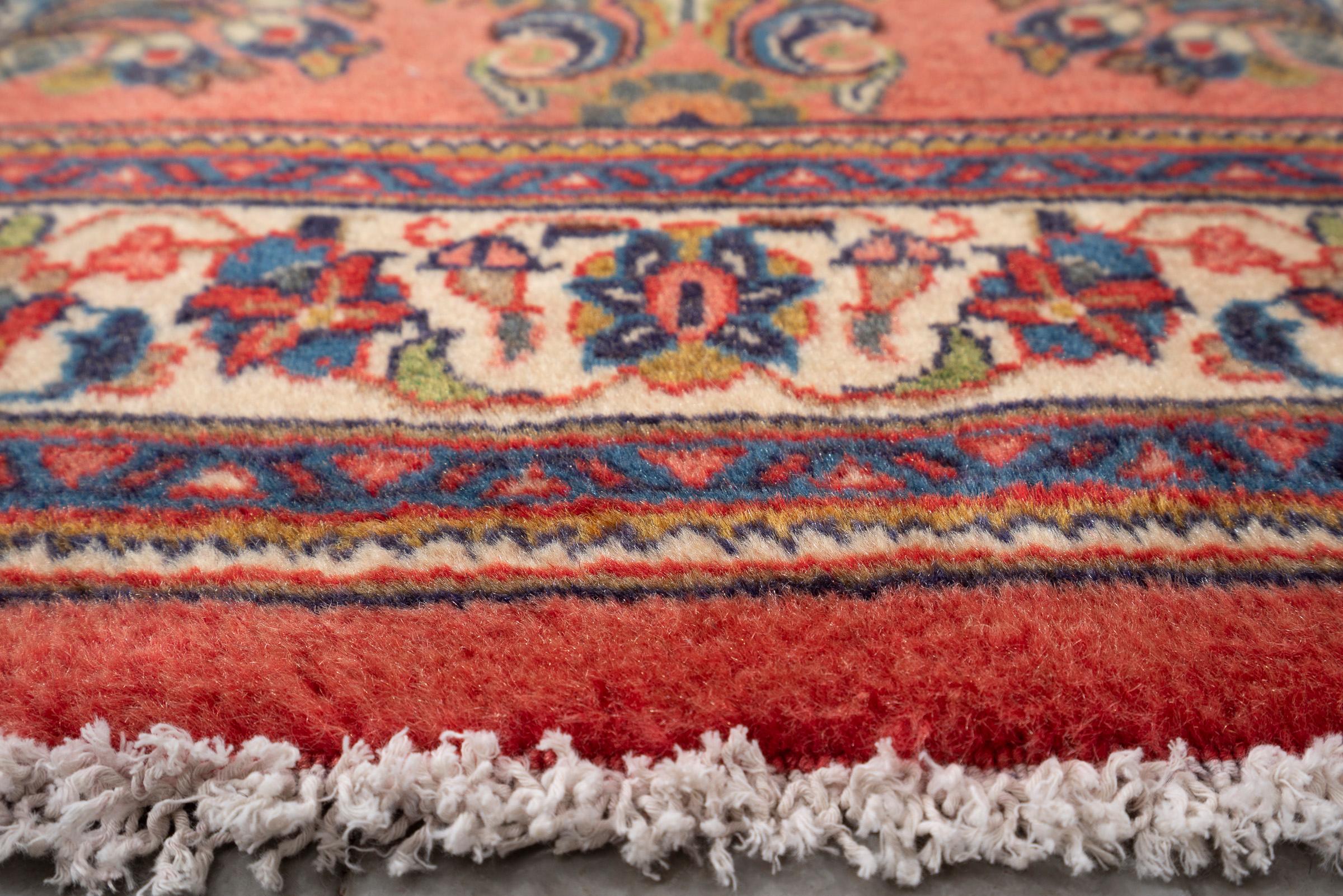 Vintage Sarouk American Flower Persian Rug
