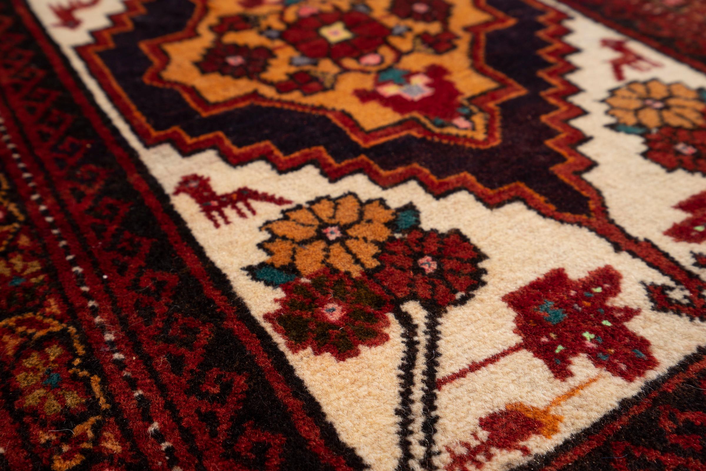 Vintage GhasemAbad Persian Poshti Rug 2