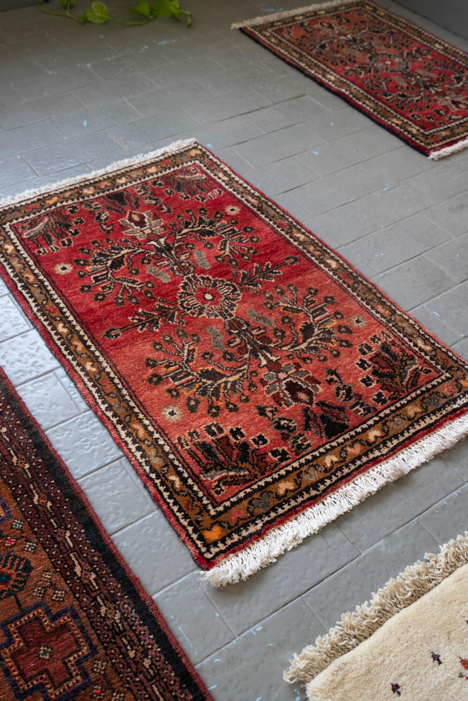 Vintage Lillian Afshan Persian Poshti Rug 2