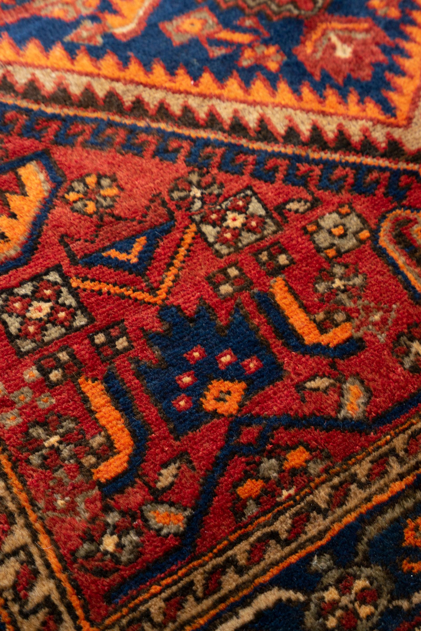 Tarom Persian Rug Medallion Flaming Diamond Design, Zanjan Region, c. 1970s