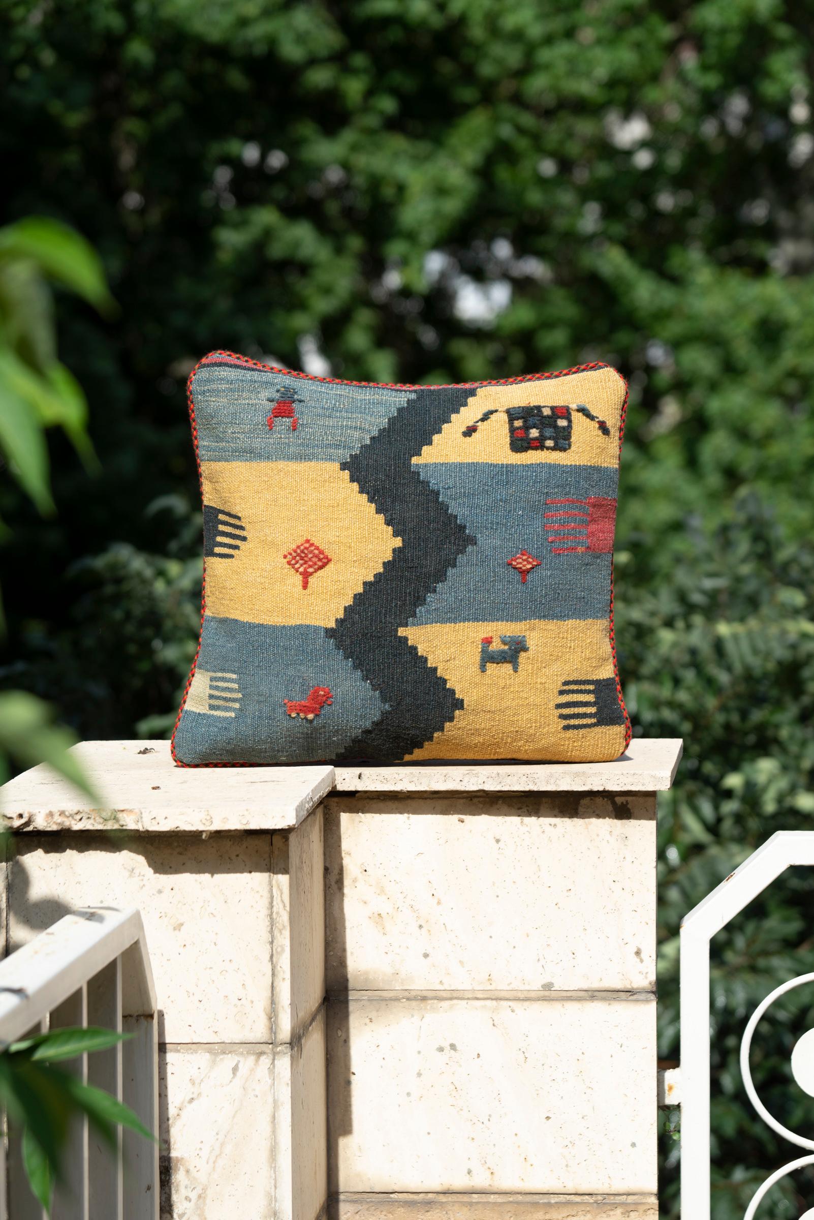 New Weave Qashqai Kilim and Gabbeh Cushion, 45x45cm - 2