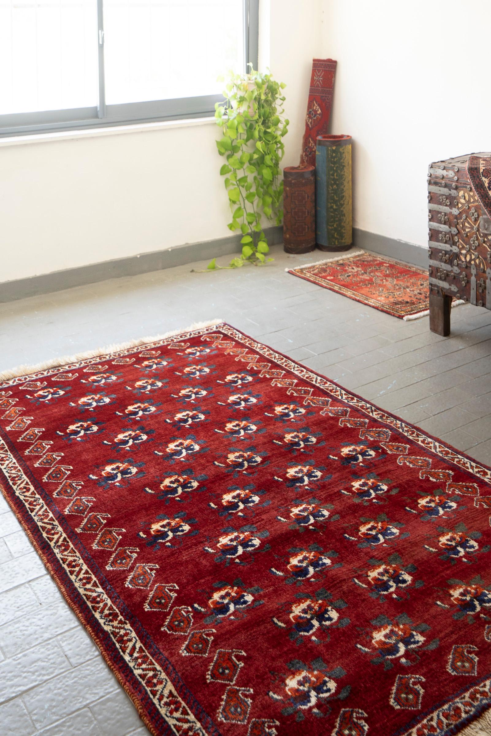 Qashqai Koohi GolPari Persian Gabbeh Rug