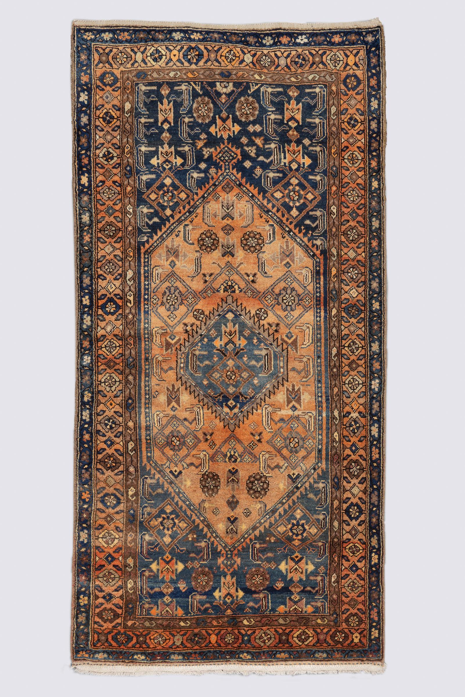 Antique Zanjan Lachak Toranj Persian Rug, Early 20th Century, 280x135cm
