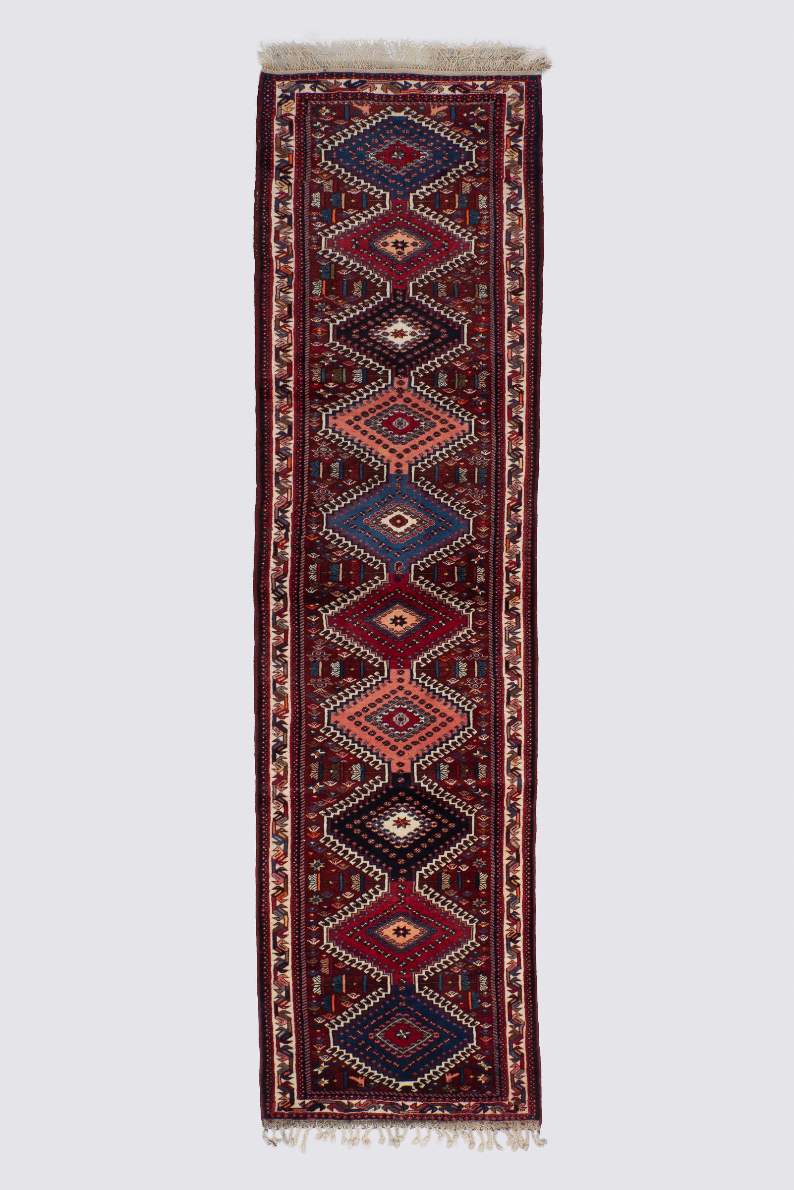 Howzi Yalameh Persian rug