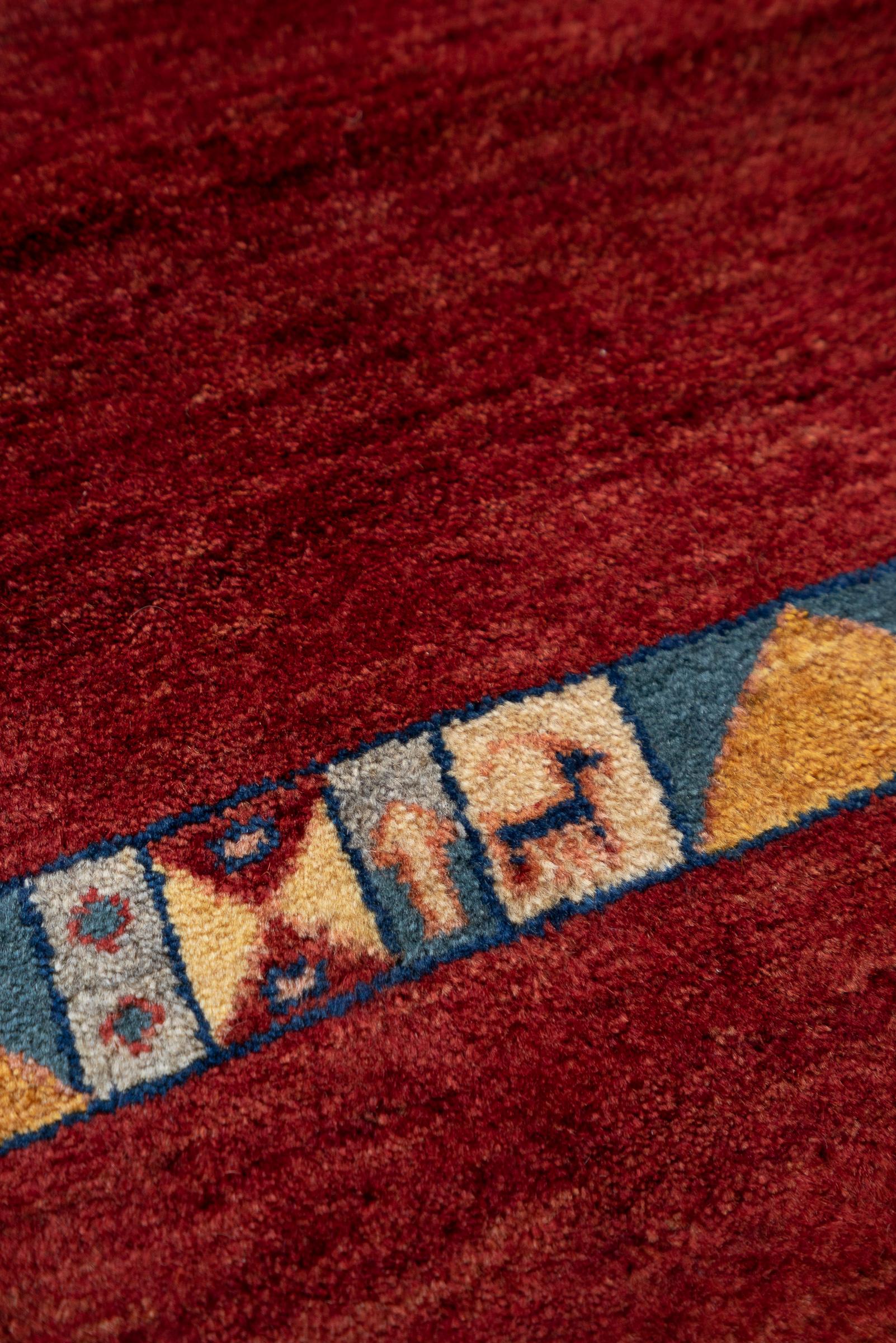 Contemporary Qashqai Fine Plain Field Persian Gabbeh Rug