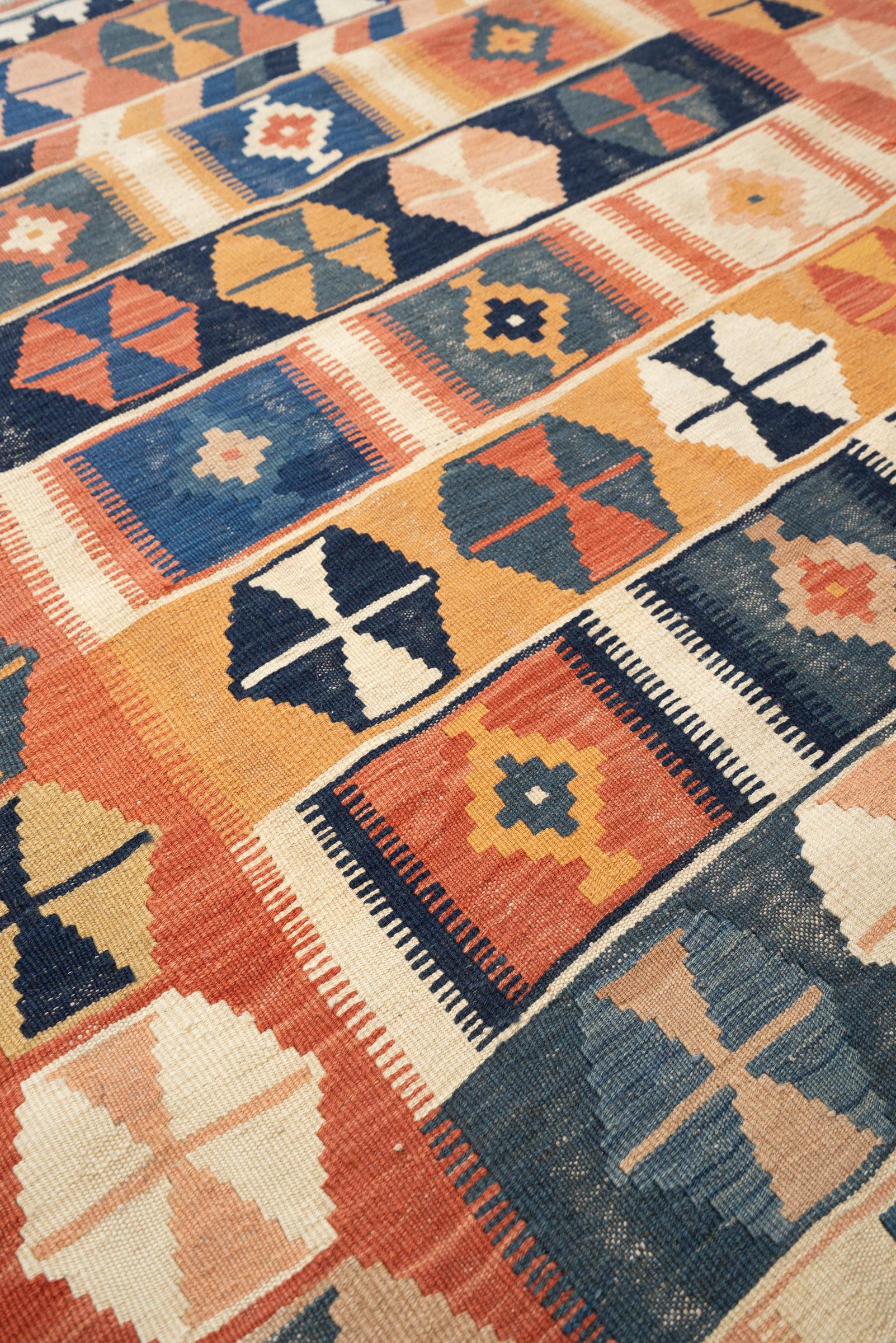 Qashqai Combs Persian Kilim Rug Geometric Bands, c. 1980s
