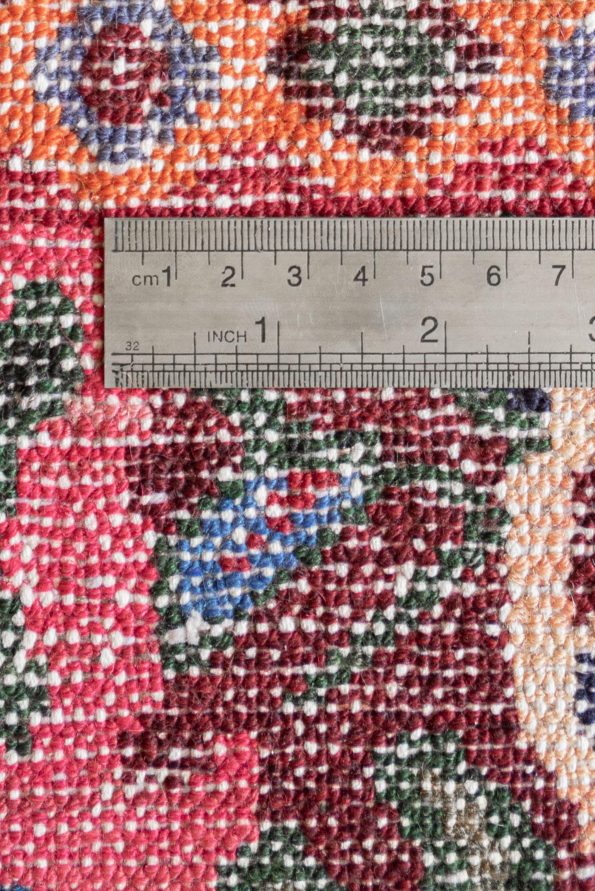 RCA492  Bakhtiari Faradonbeh Golfarang Vagireh Sampler Rug 2 2