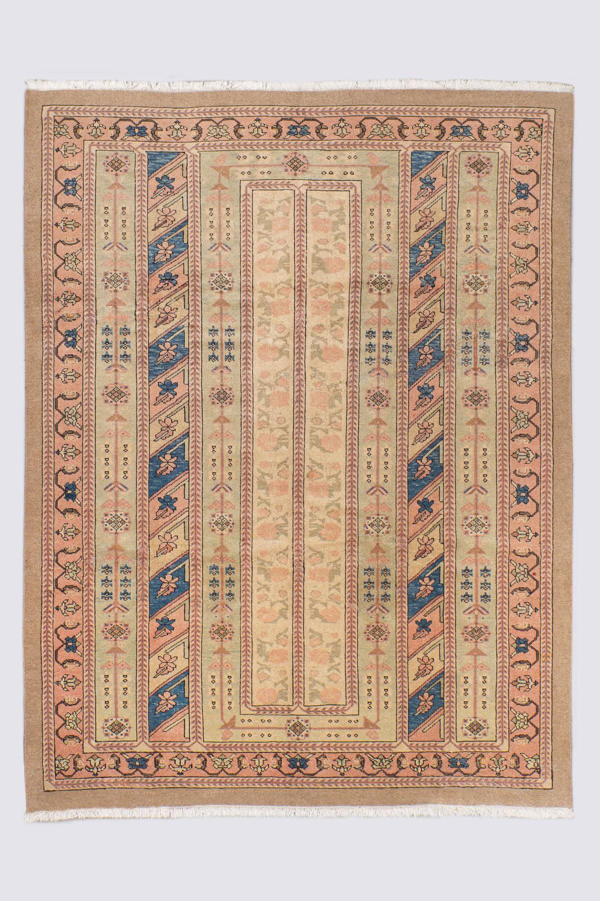 Malayer Muharramat Persian Rug