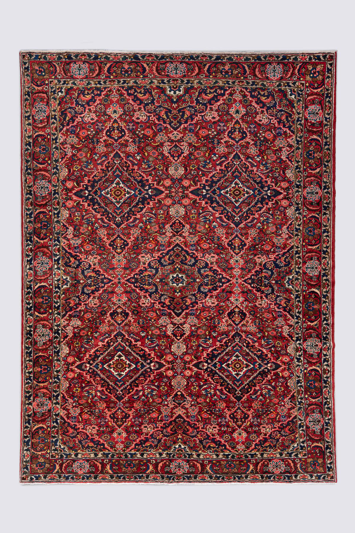 Antique Bakhtiari Faradonbeh Five Medallion Persian Rug, 1920-1940, 367x270cm