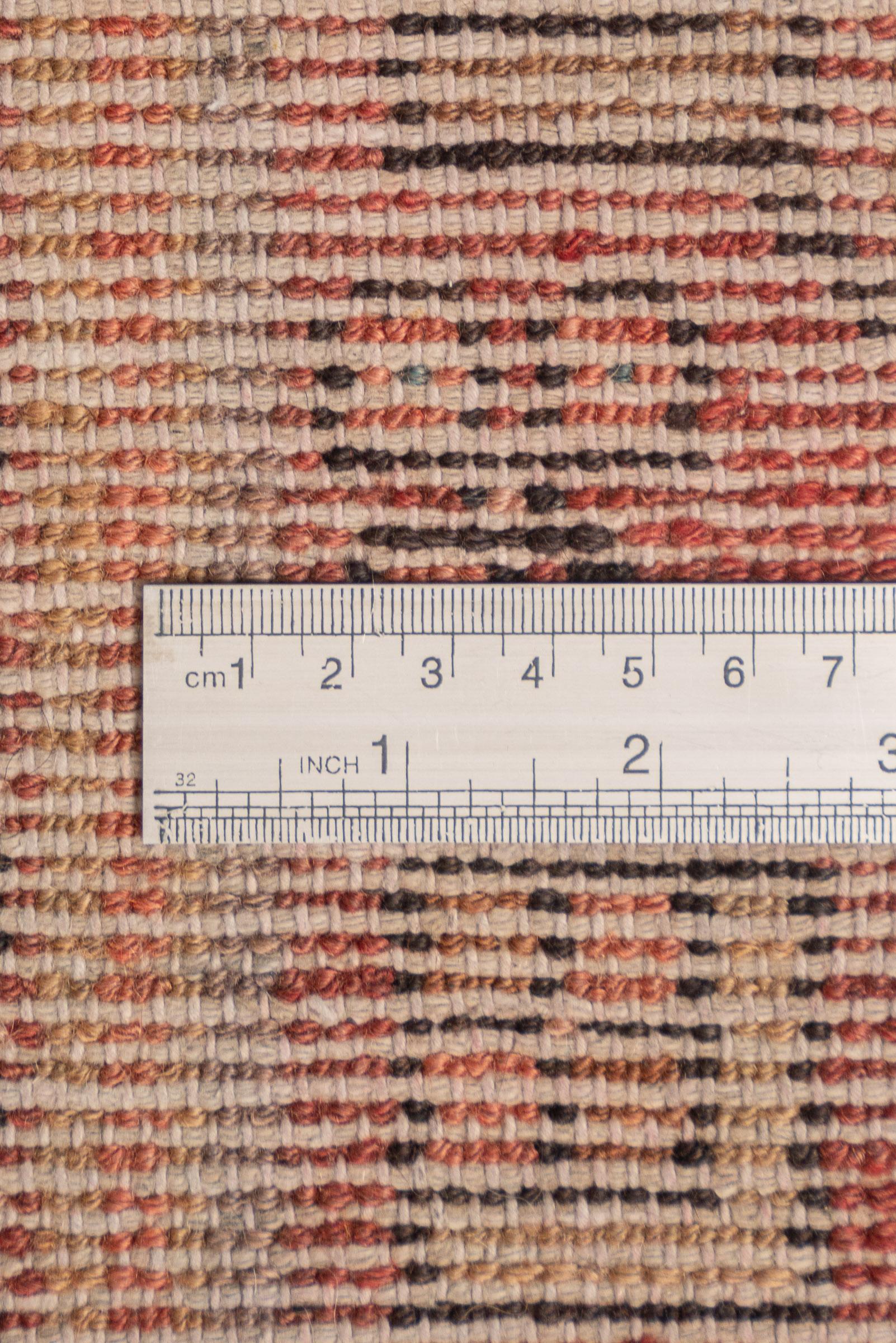 Nahavand Lachak Toranj Figures Persian Rug