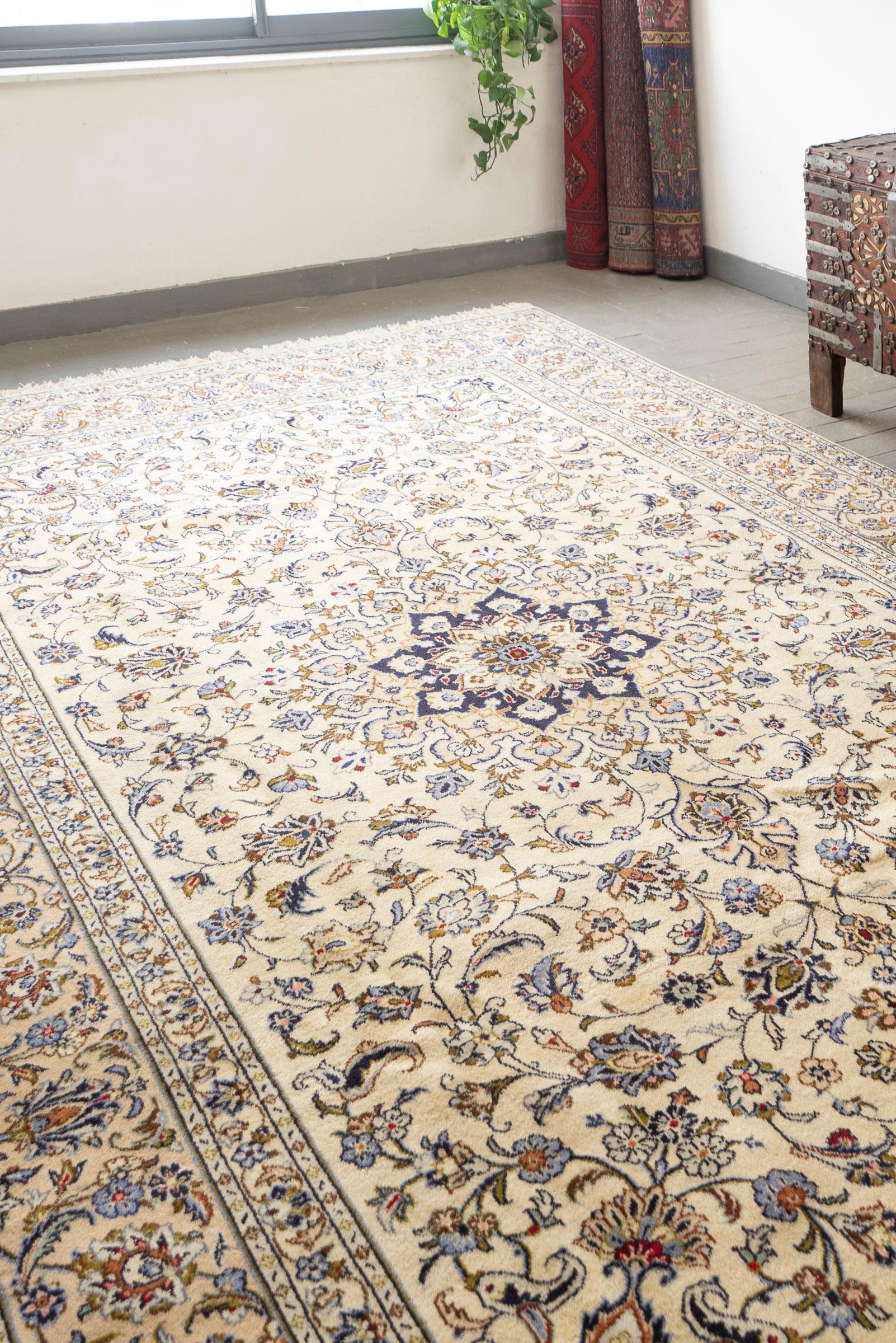 Ardakan Medallion Persian Rug