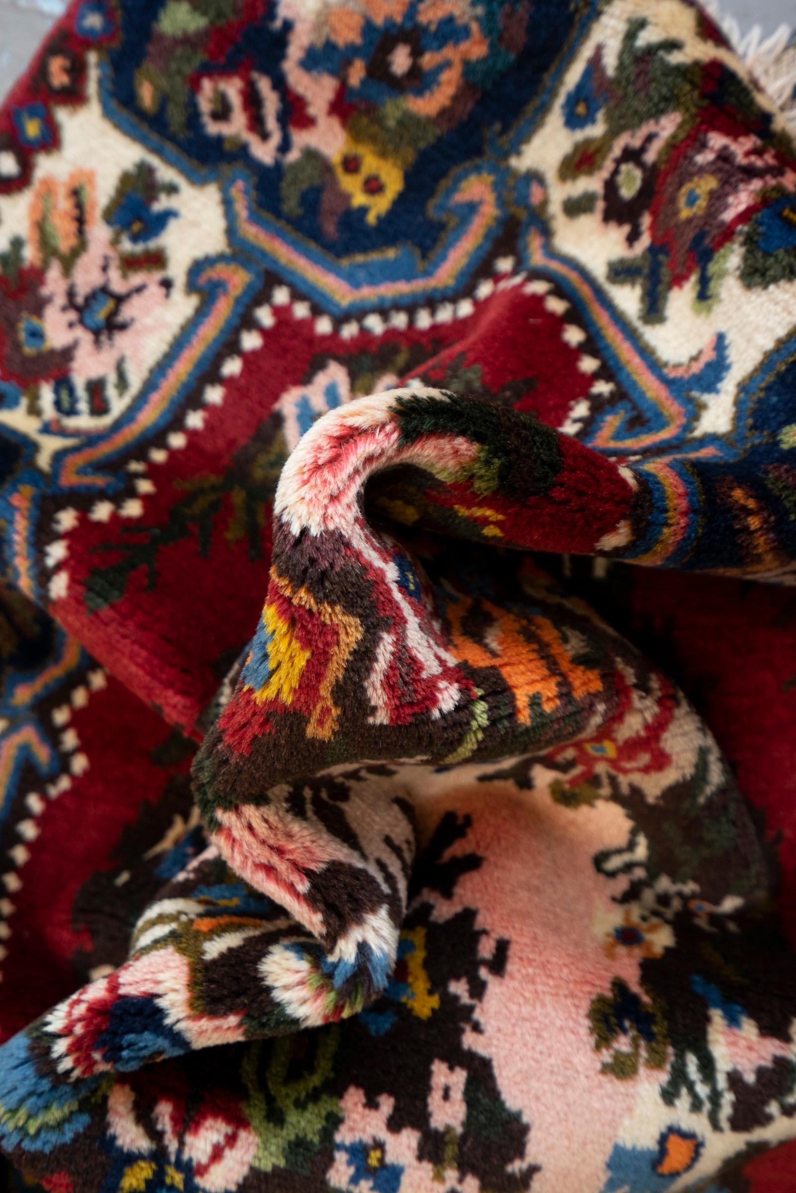 Vintage Faradonbeh Bakhtiari Golfarang Persian Rug