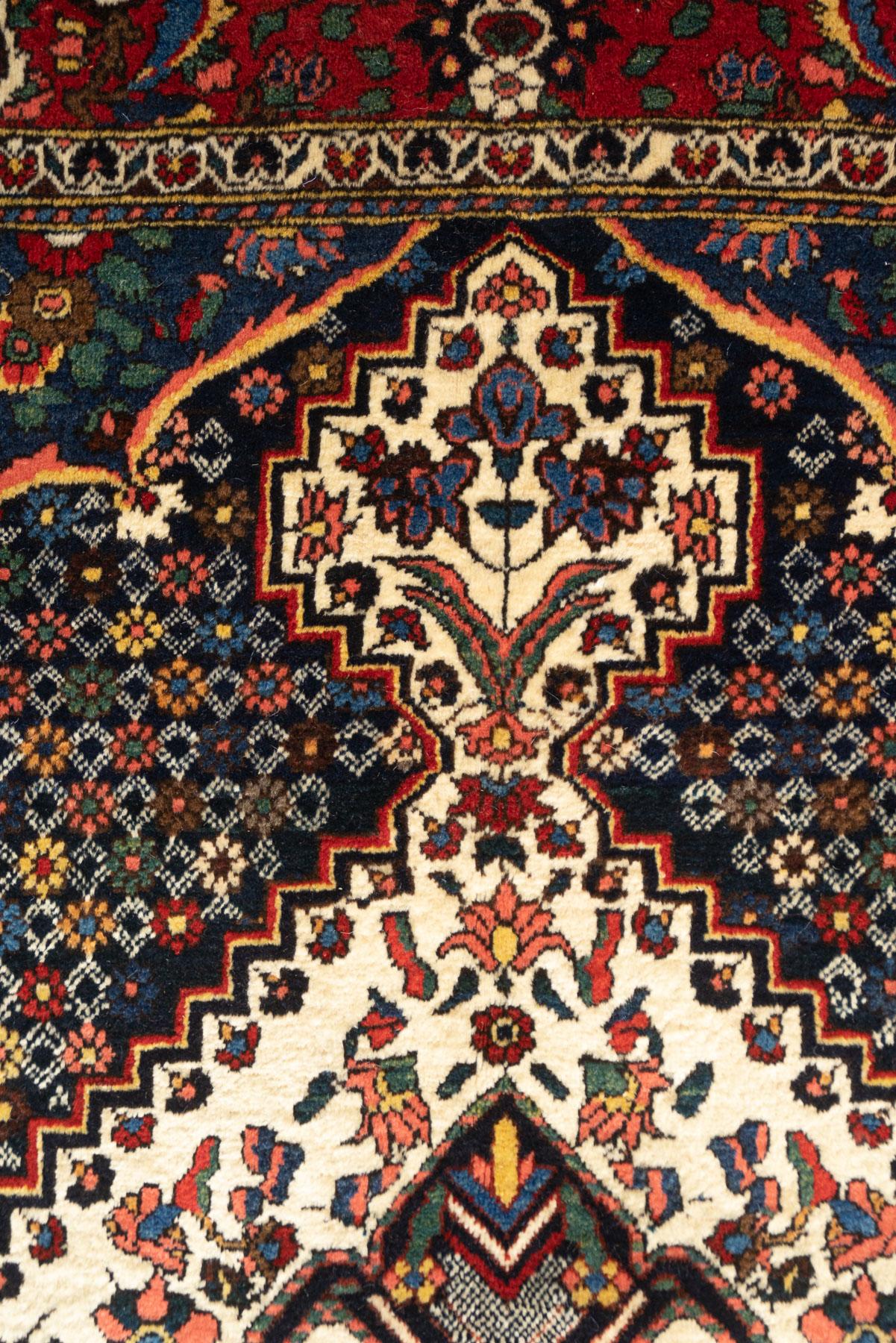 RCA451 Fine Bakhtiari Carpet 8