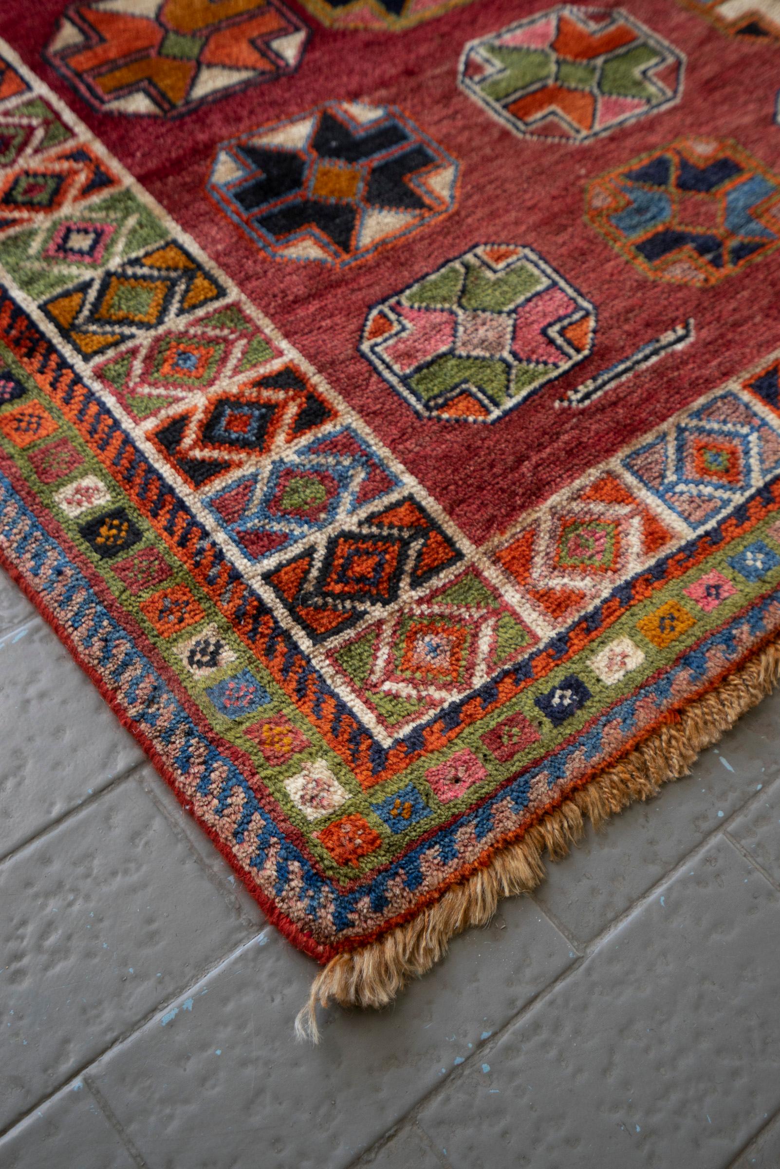 Qashqai DoghozLoo Ghezel Gheichi Persian Gabbeh Rug