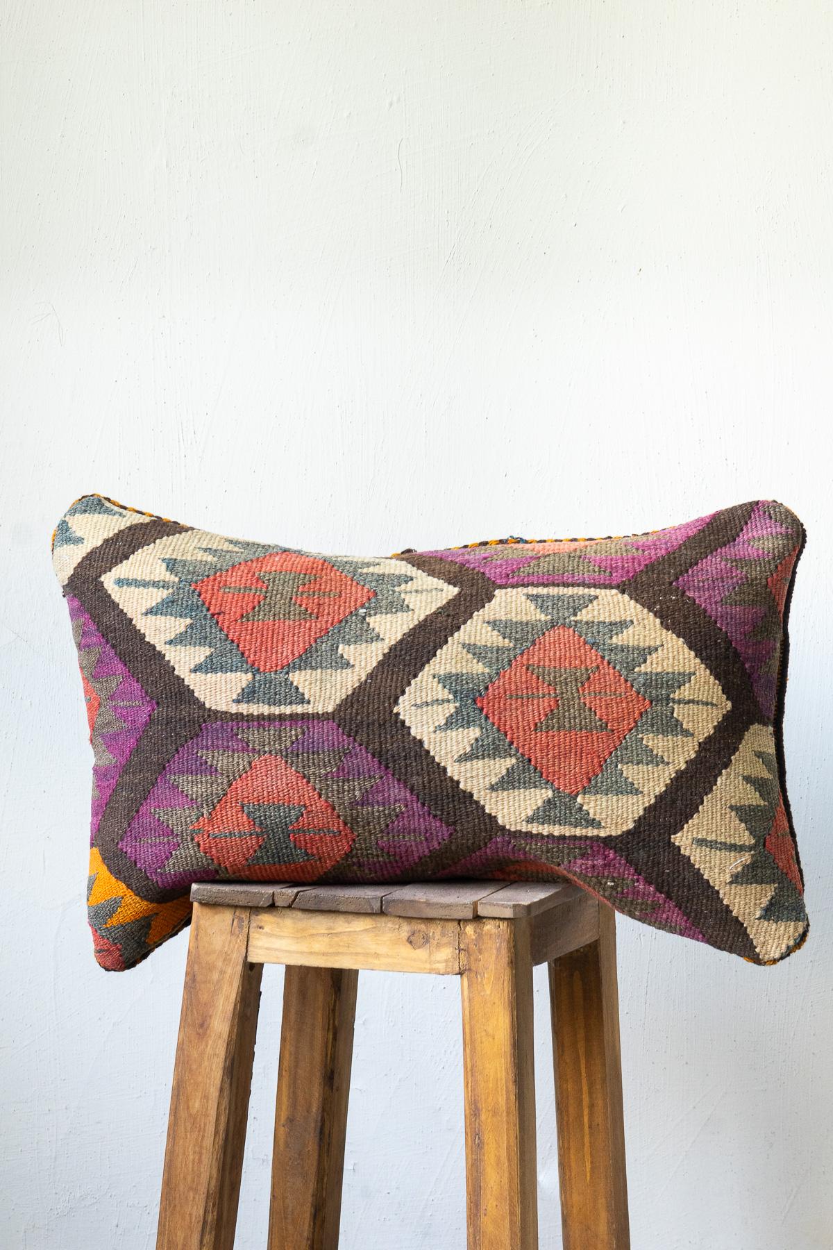 CUS248 1 Azarbaijian Kilim Cushions
