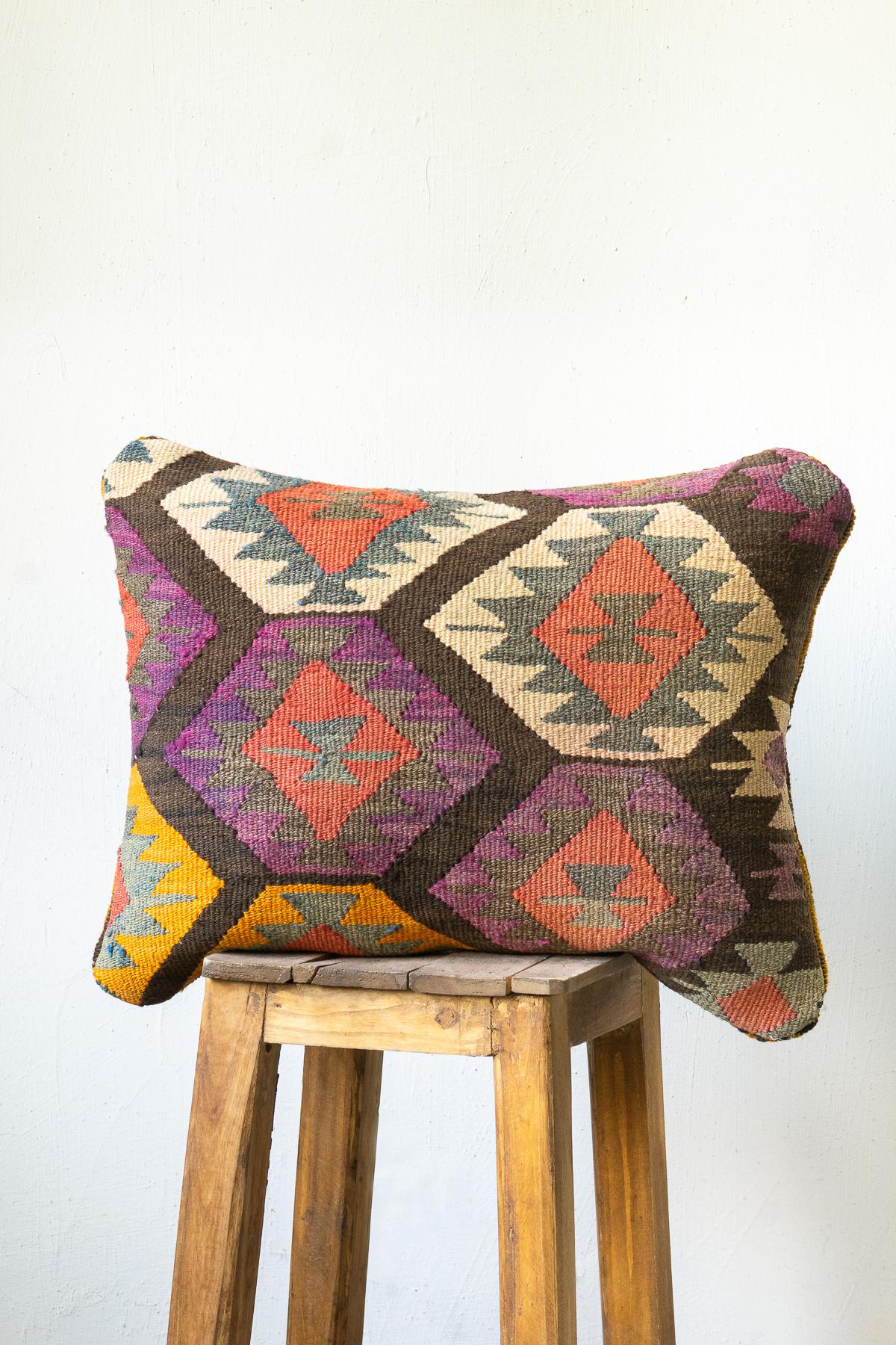 CUS249 1 Azarbaijian Kilim Cushions