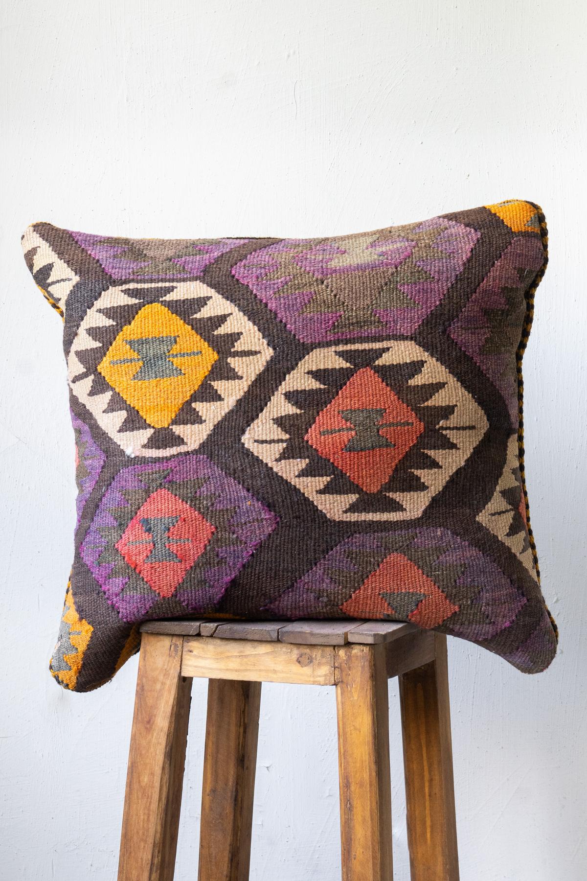 CUS250 1 Azarbaijian Kilim Cushions
