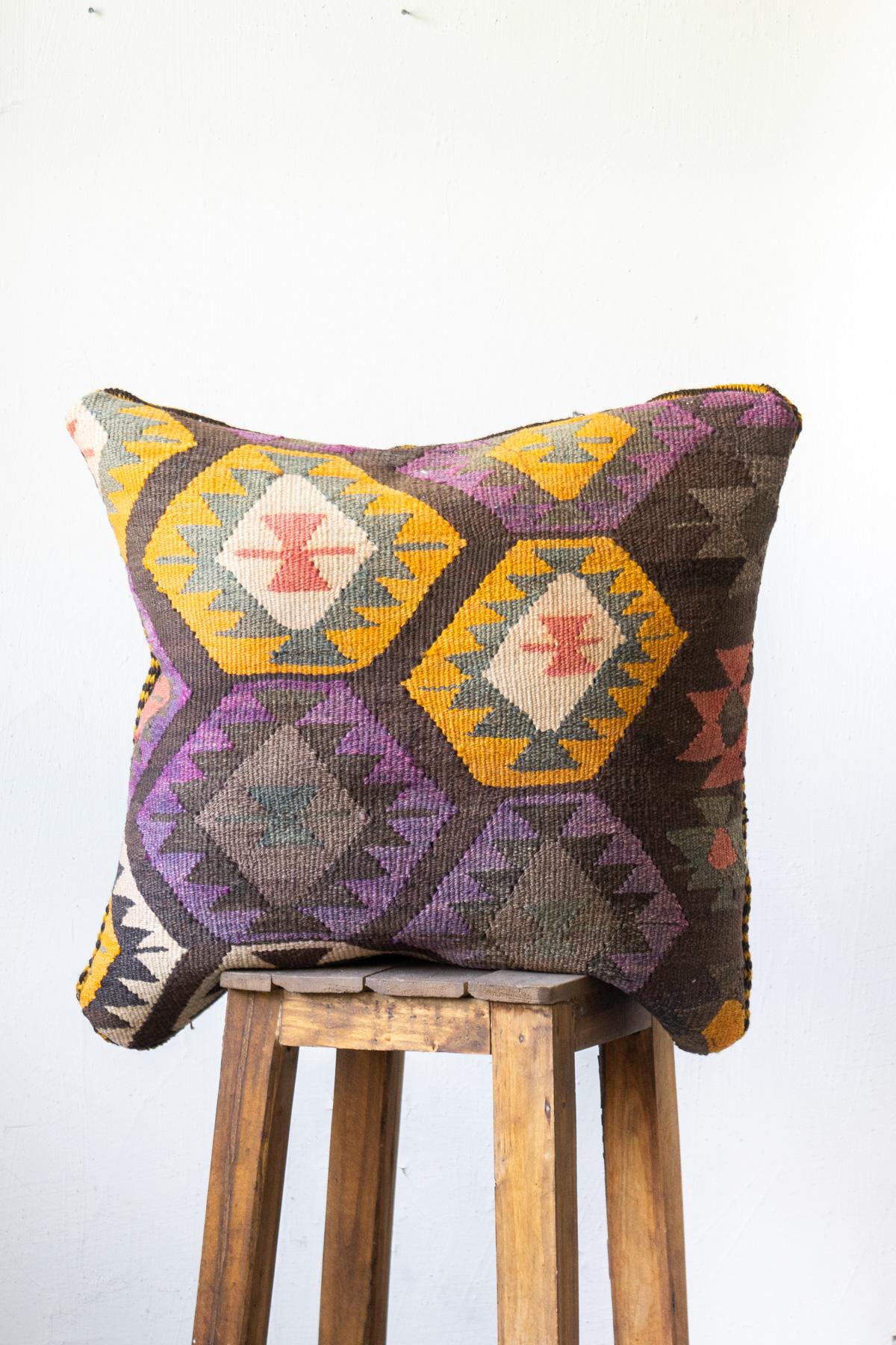 CUS250 4 Azarbaijian Kilim Cushions