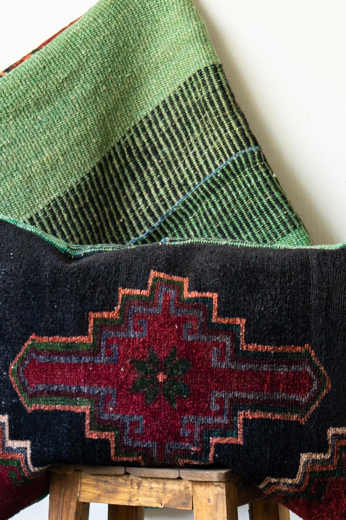 CUS255 Luri Carpet Cushion 2