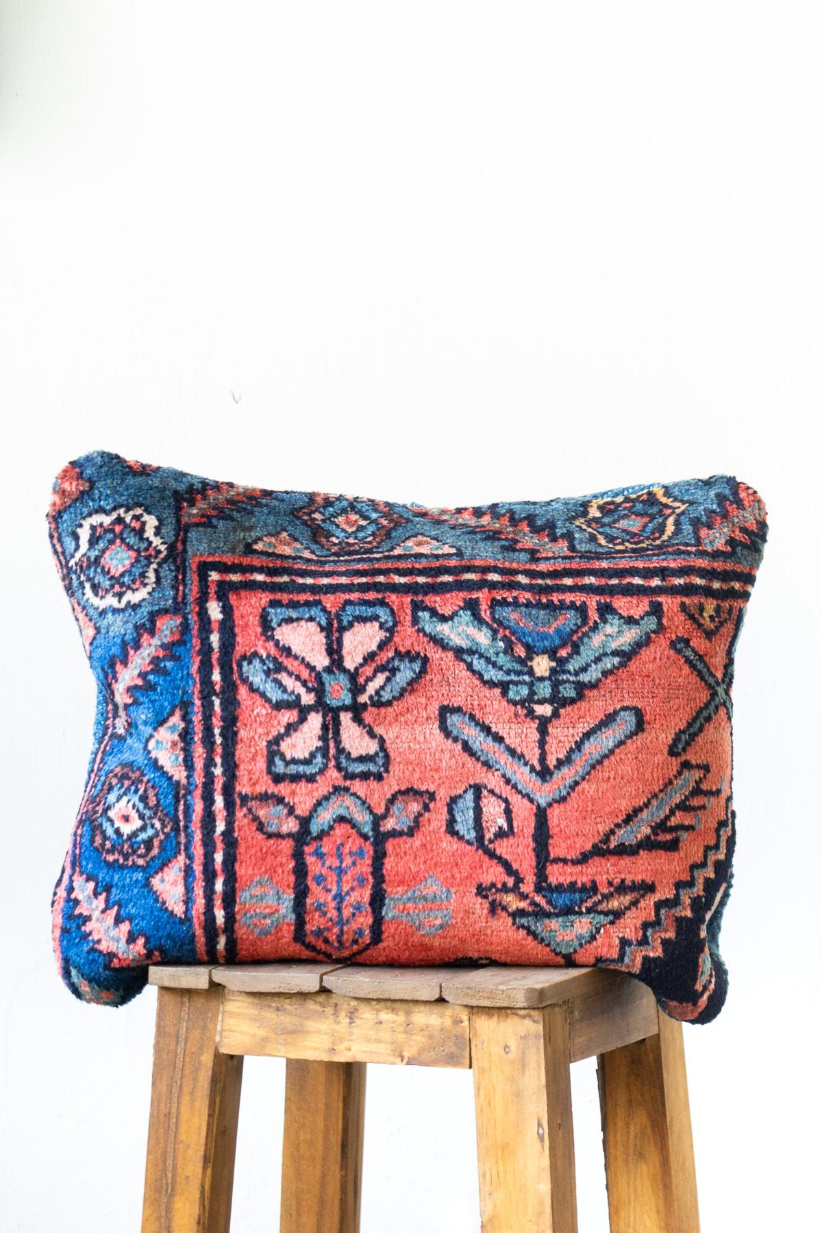 CUS259 Hamedan Carpet Cushion