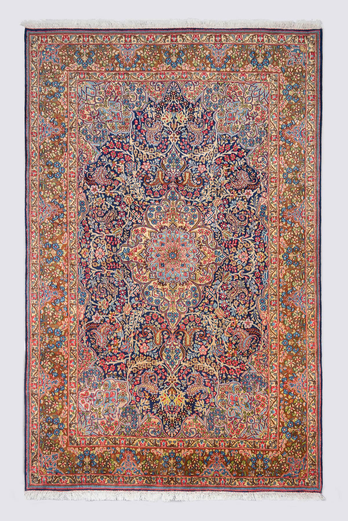 Kerman Lachak Toranj Carpet