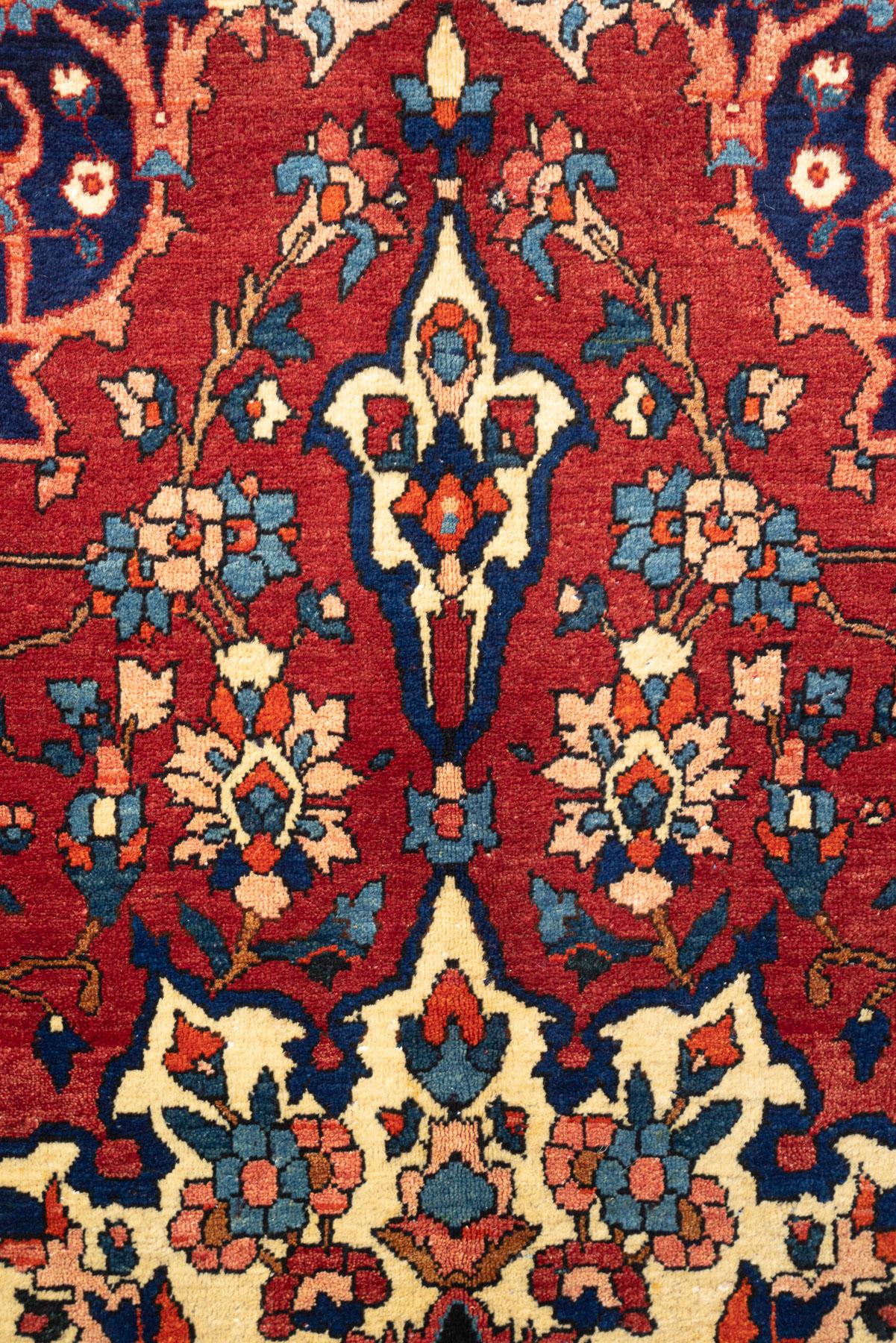 RCA452 Semi Antique Bakhtiari Carpet 5