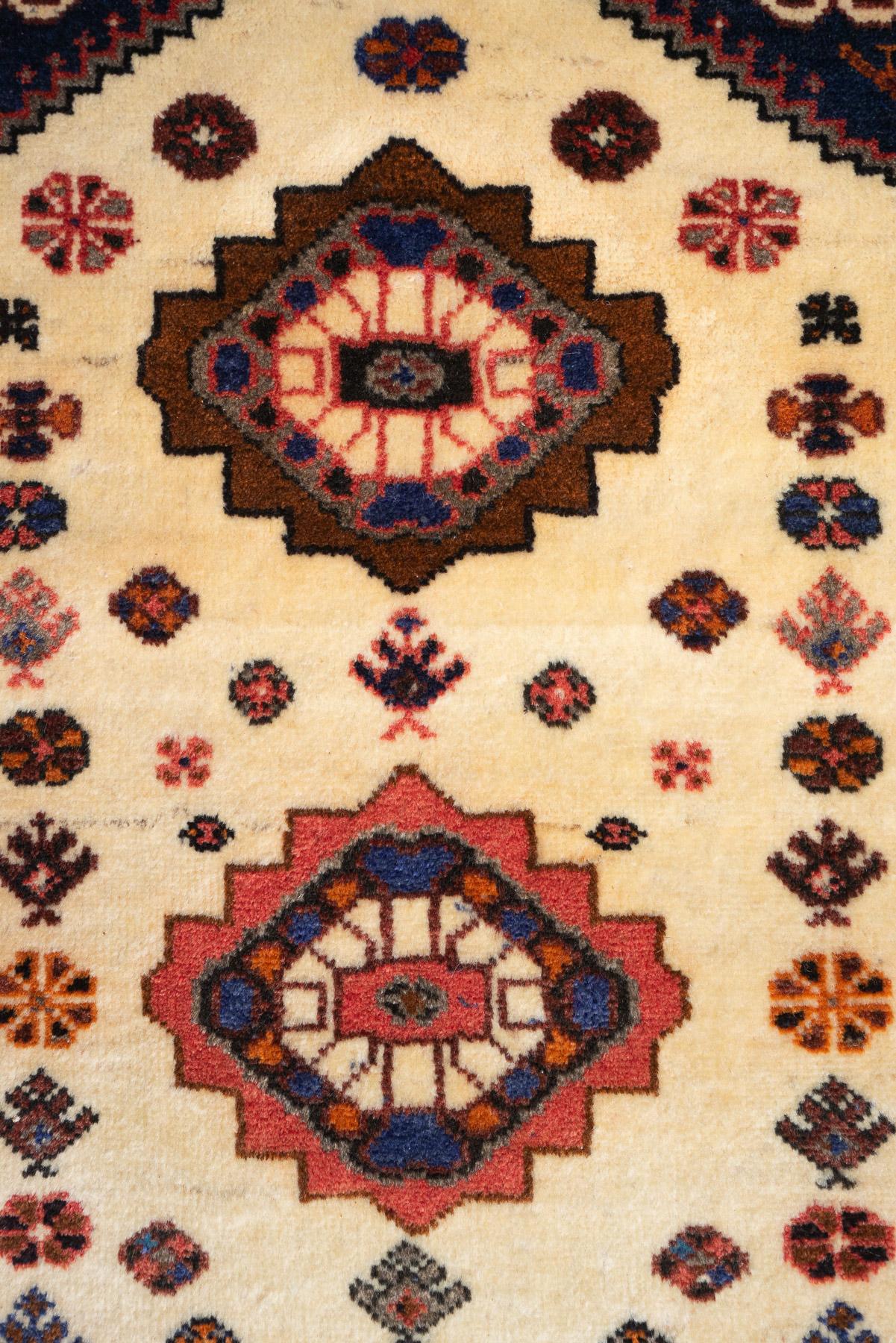 RCA455 Qashqai Wool Runner 9