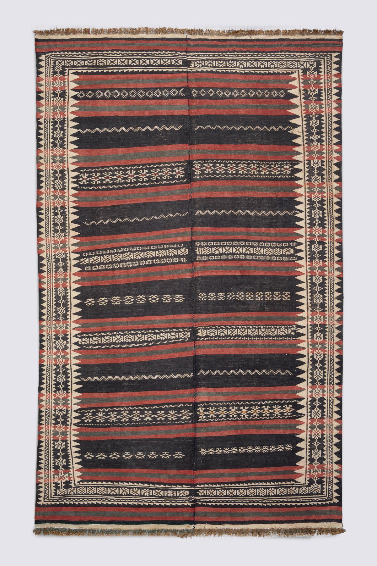 Sirjan Moharramat Kilim