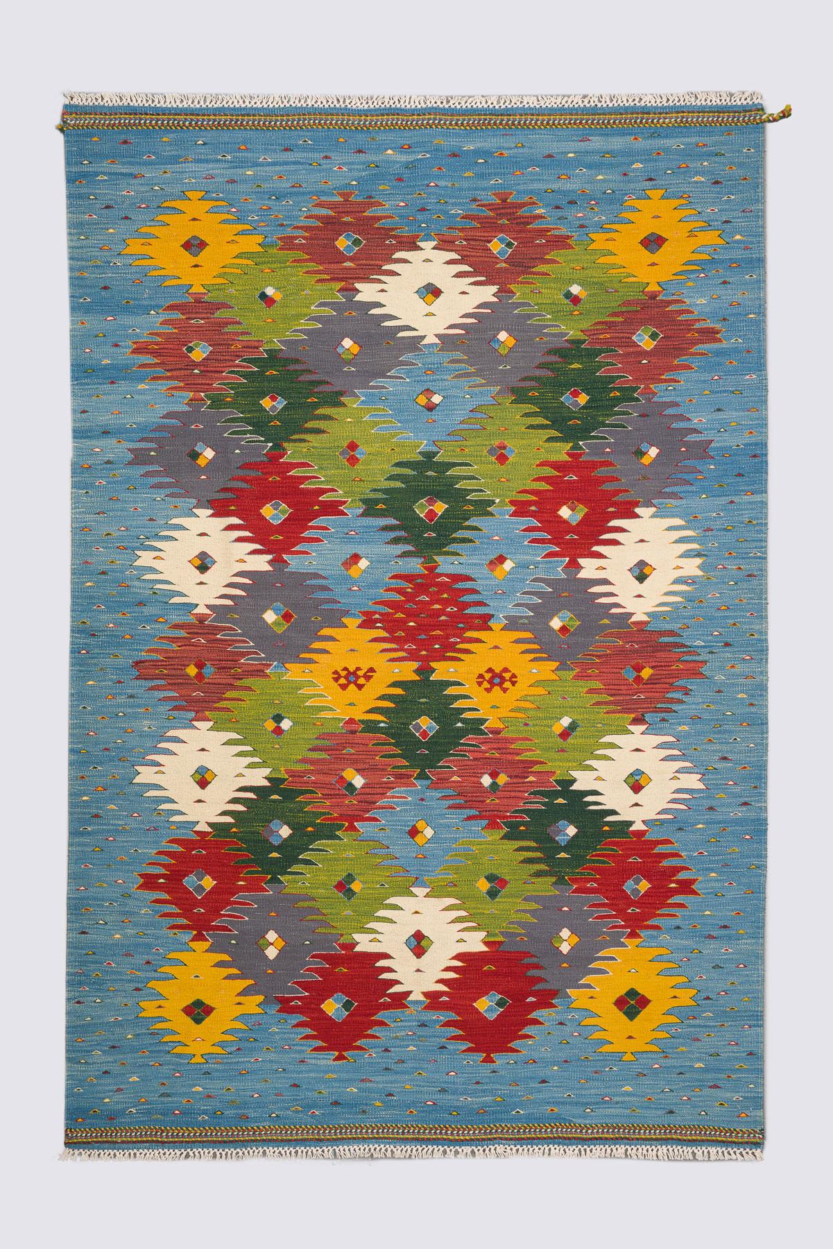 Kilim Persian rug from the Dyad Artisans collection