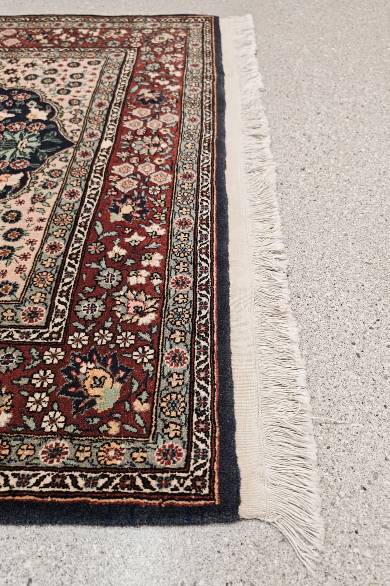 Fine Turkish Kayseri Rug, Hereke Prayer Design, c. 1970s