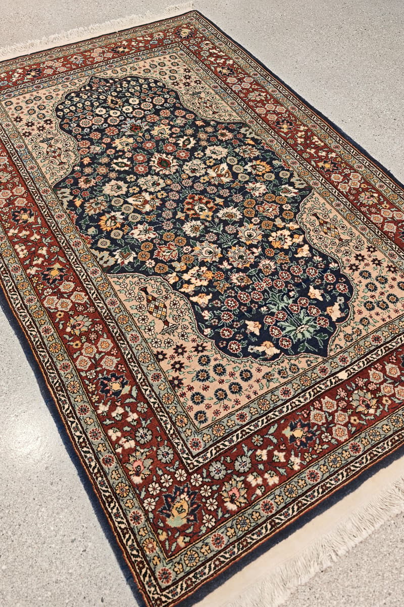Fine Turkish Kayseri Rug, Hereke Prayer Design, c. 1970s
